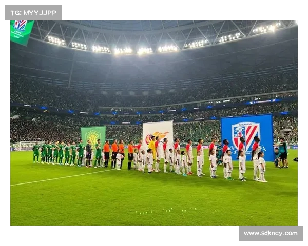 国安锁定全北前队长级中卫强援申花上港亦有意引进争锋